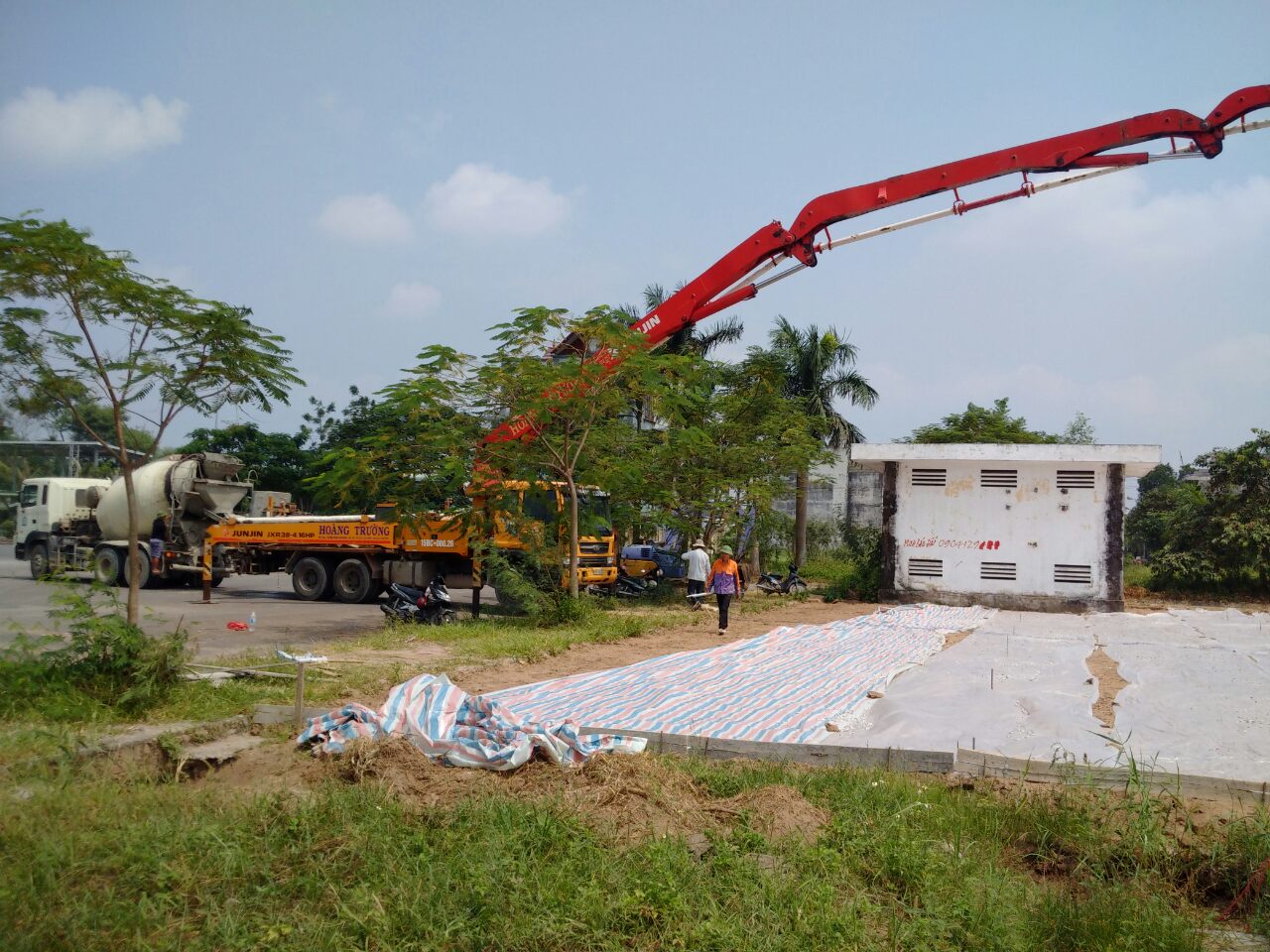 đổ bê tông khu tiện ích nội khu villas phoenix 2
