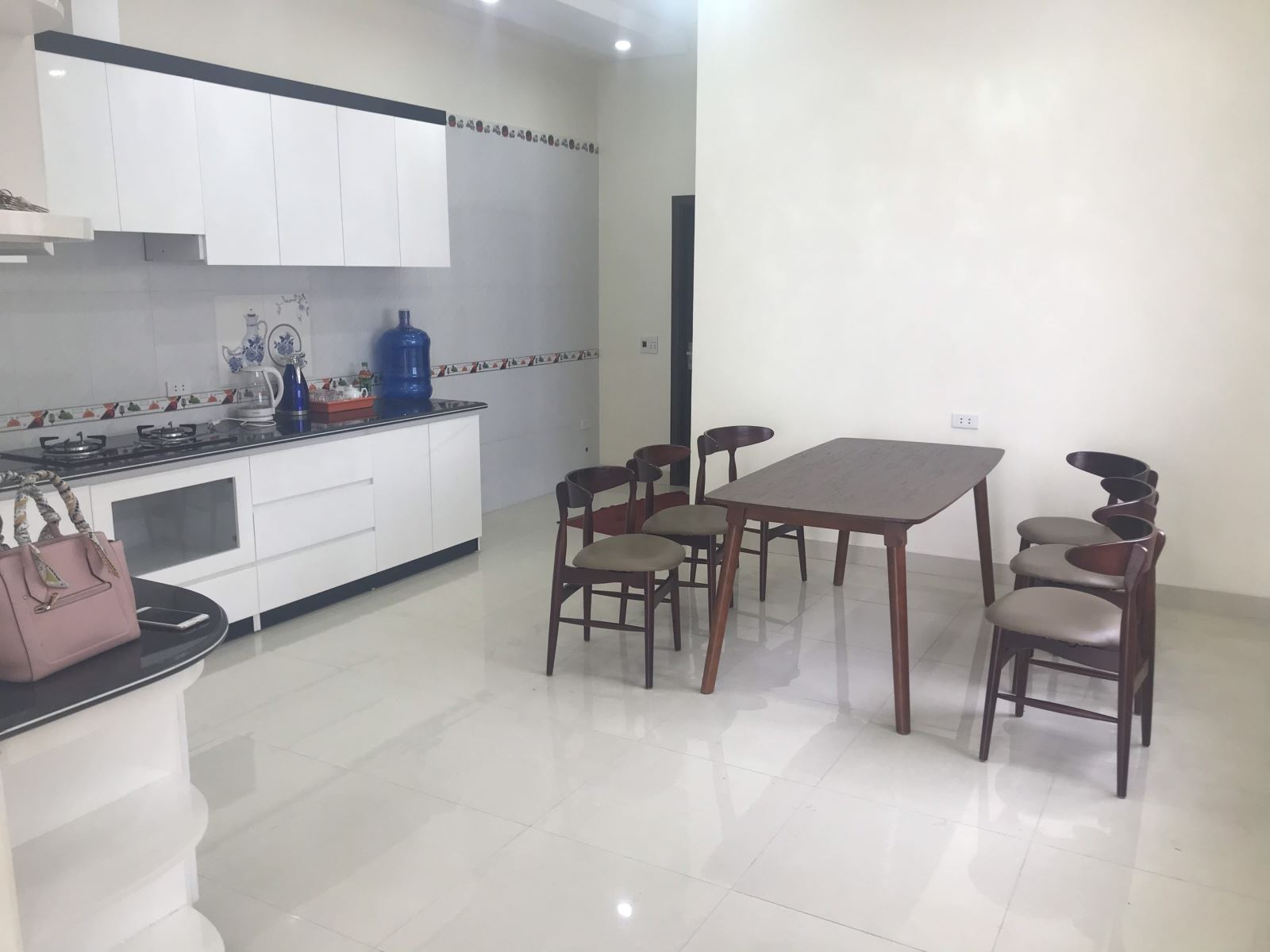 Phòng ăn Phú Gia Homes